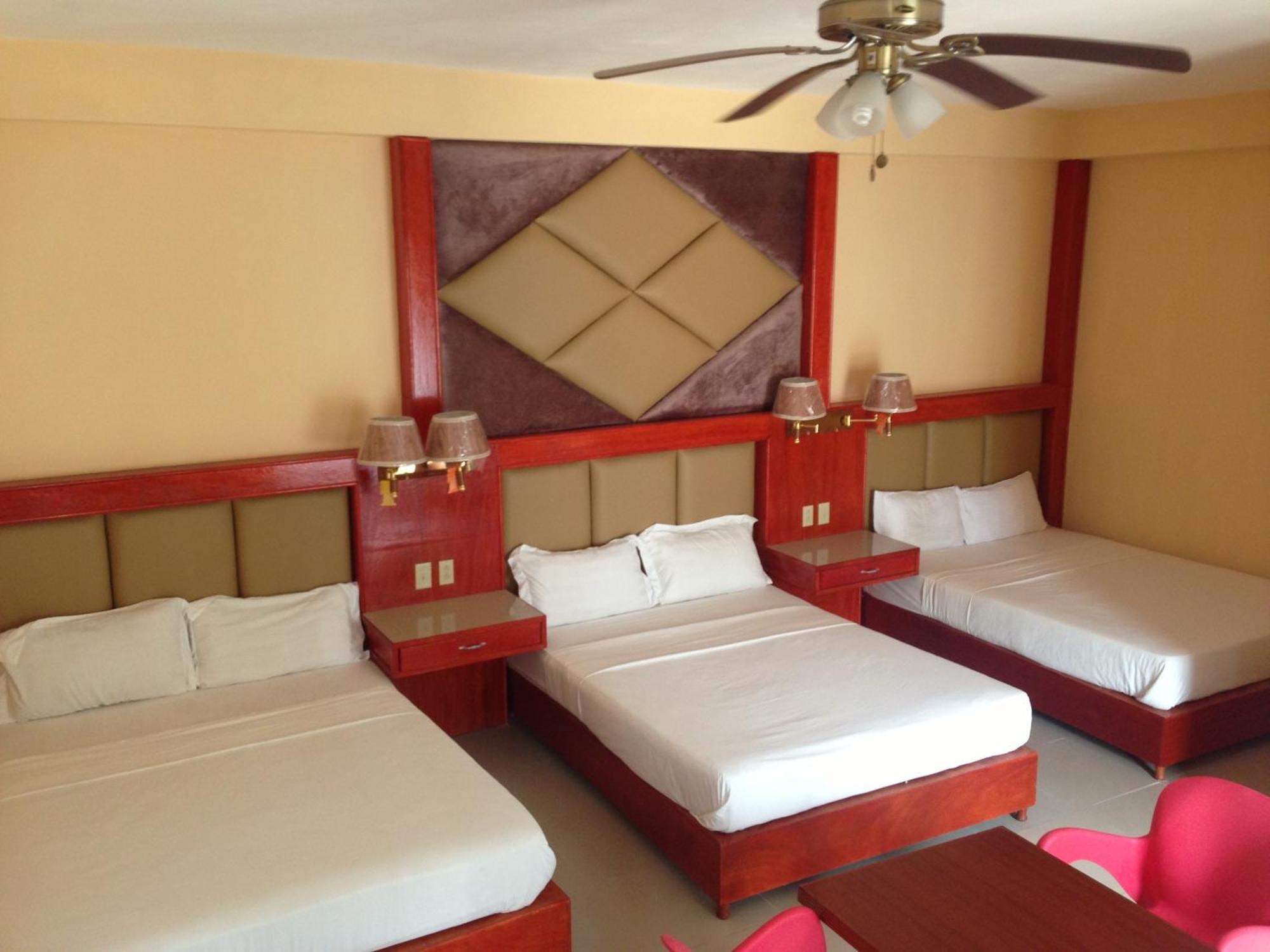 China Town Hotel Кей-Колкер Экстерьер фото